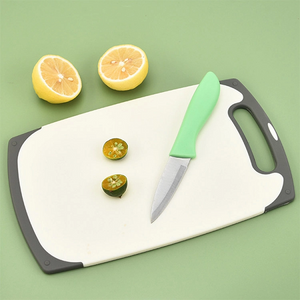 Plastic Cutting Board.png