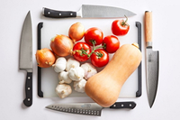 //iororwxhiqijjo5q.ldycdn.com/cloud/ljBpnKrpjmSRilpkrrnojq/What-Is-the-Ideal-Weight-for-a-Chef-Knife_1.jpg