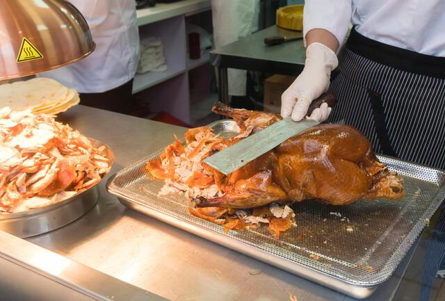 How To Hold A Chef Knife: A Comprehensive Guide