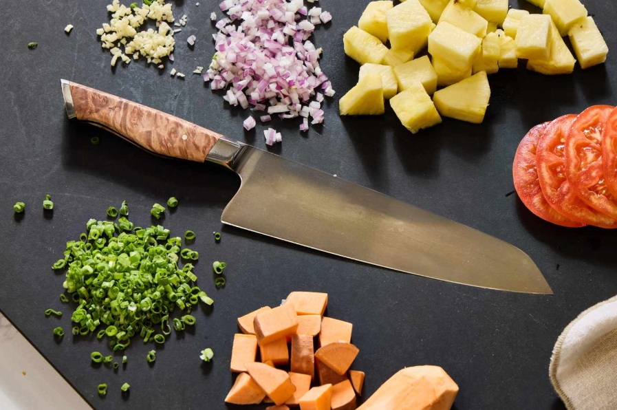 What Should Be Included in a Good Knife Set_2