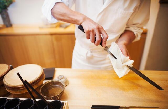 How Do Different Blade Thicknesses Affect The Durability of A Knife?