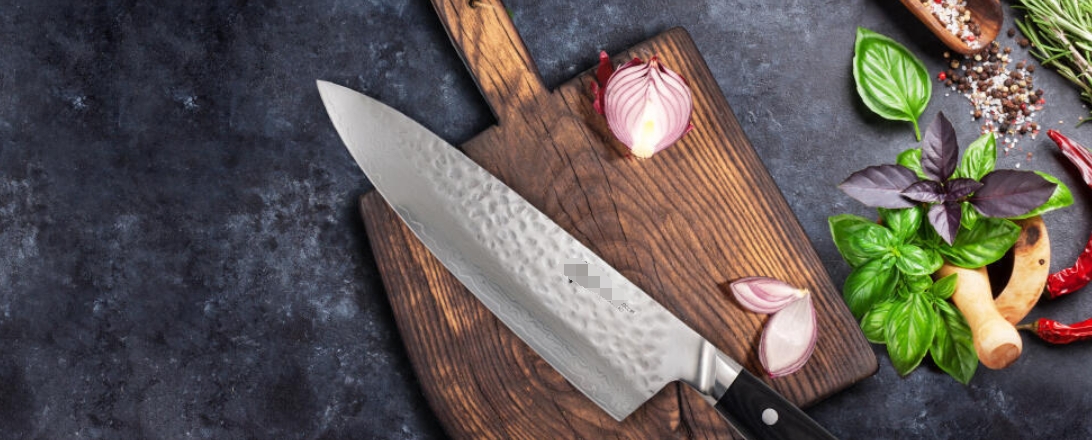 What Are the Best Kitchen Knives for Professional Chefs?