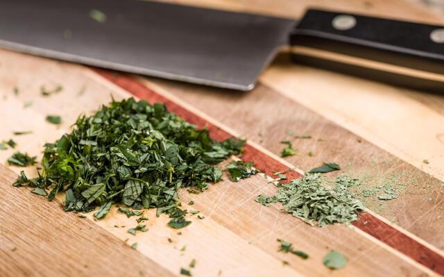 Who Makes The Best Set of Kitchen Knives?