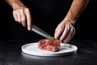 //iororwxhiqijjo5q.ldycdn.com/cloud/loBpnKrpjmSRilpilqljjq/Which-Chef-Knife-Is-Best-for-Left-Handed-Users_3.jpg