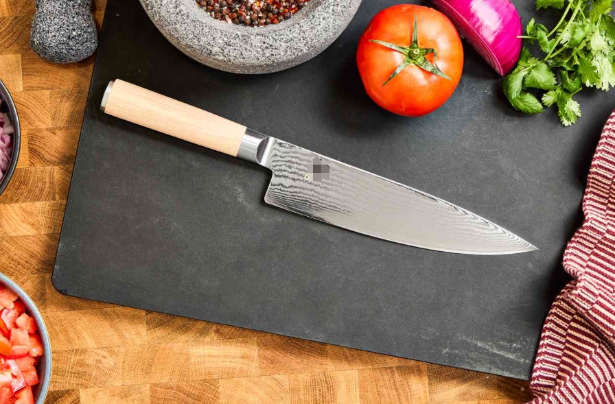 What's the Difference Between a Forged and Stamped Knife Set_1