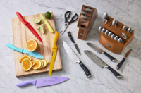 //iororwxhiqijjo5q.ldycdn.com/cloud/lpBpnKrpjmSRilqiqjkpjq/What-s-the-Difference-Between-High-Carbon-and-Stainless-Steel-Kitchen-Knives_3.jpg