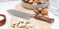 //iororwxhiqijjo5q.ldycdn.com/cloud/lpBpnKrpjmSRjlmrmrokjq/Kitchen-Santoku-Knives.jpg
