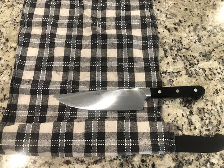 Can I Travel with Cooking Knives