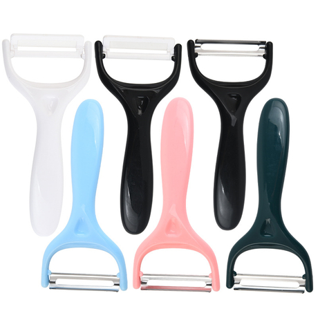 Sharp Blade for Effortless Peeling of Hard Fruits and Vegetables