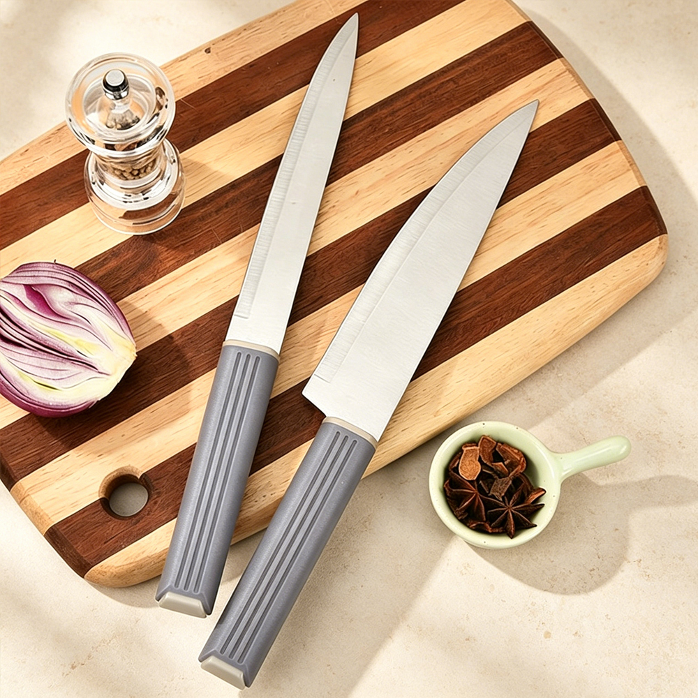 Grey Knife Set With Plastic Handle