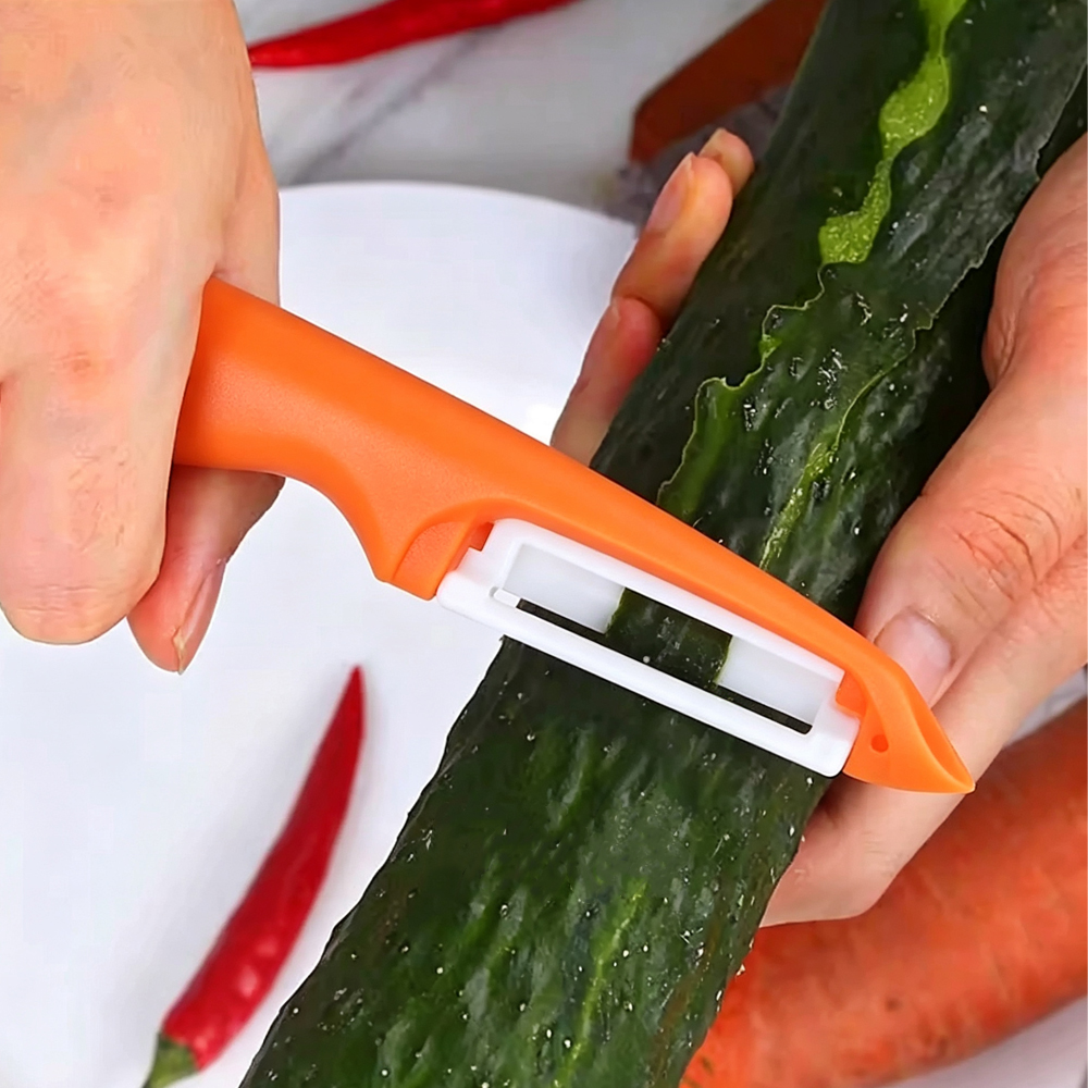 Vegetable Peeler with Comfortable Handle